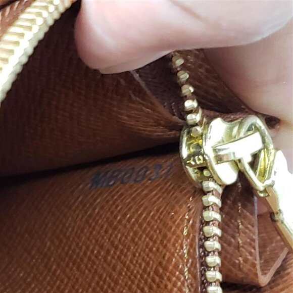 Louis Vuitton Sarah Bifold Monogram Wallet lux207-100525 - Picture 12 of 12